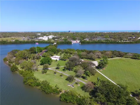618 Conn Way Vero Beach FL 32963