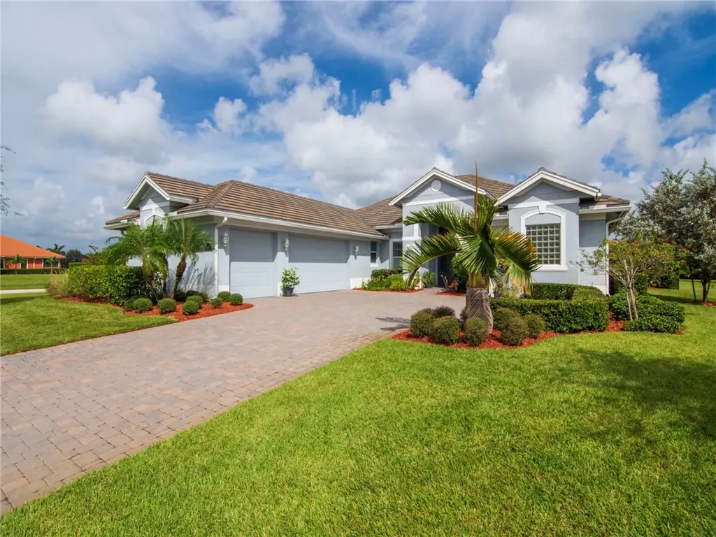8260 Halbert Lane Vero Beach FL 32968