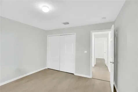 128 35th Square SW Vero Beach FL 32968