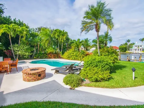 1896 Mooringline Drive Vero Beach FL 32963
