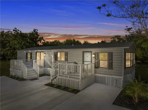 218 S Maple Street Fellsmere FL 32948