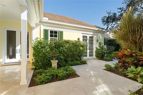 201 Sundial Court Vero Beach FL 32963