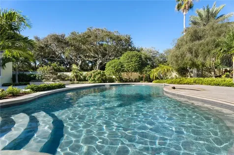 201 Sundial Court Vero Beach FL 32963