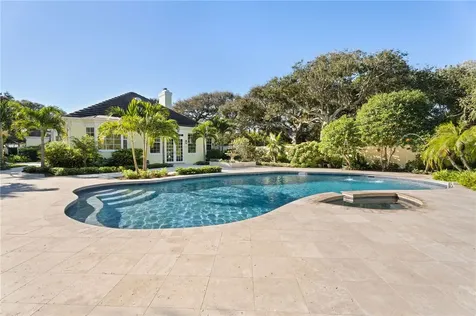 201 Sundial Court Vero Beach FL 32963