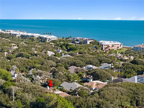 201 Sundial Court Vero Beach FL 32963