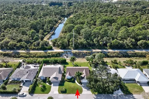 635 Fox Run SW Vero Beach FL 32962