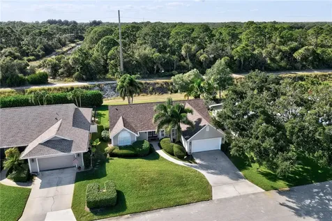 635 Fox Run SW Vero Beach FL 32962
