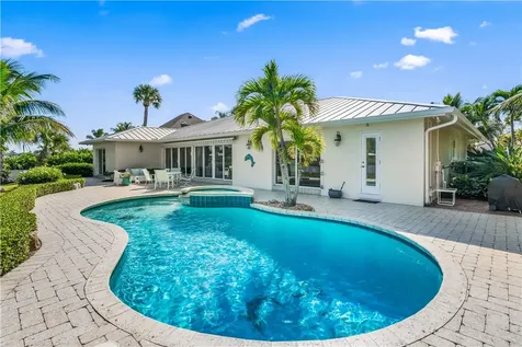501 Bay Drive Vero Beach FL 32963