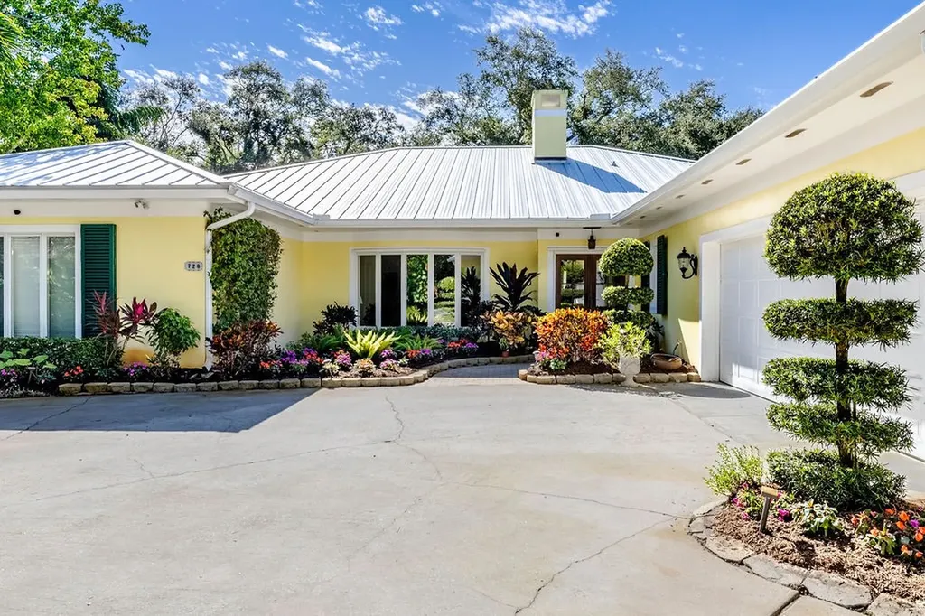720 Painted Bunting Lane Vero Beach FL 32963