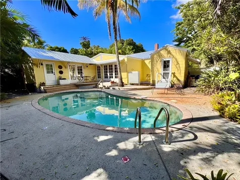 2434 19th Avenue Vero Beach FL 32960