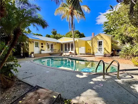 2434 19th Avenue Vero Beach FL 32960