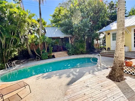 2434 19th Avenue Vero Beach FL 32960
