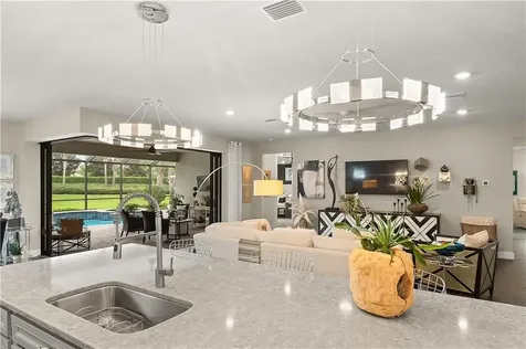 5037 Monroe Circle Vero Beach FL 32967
