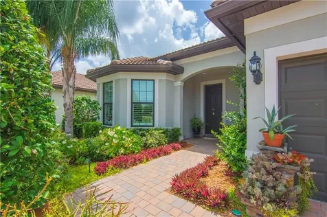 5037 Monroe Circle Vero Beach FL 32967