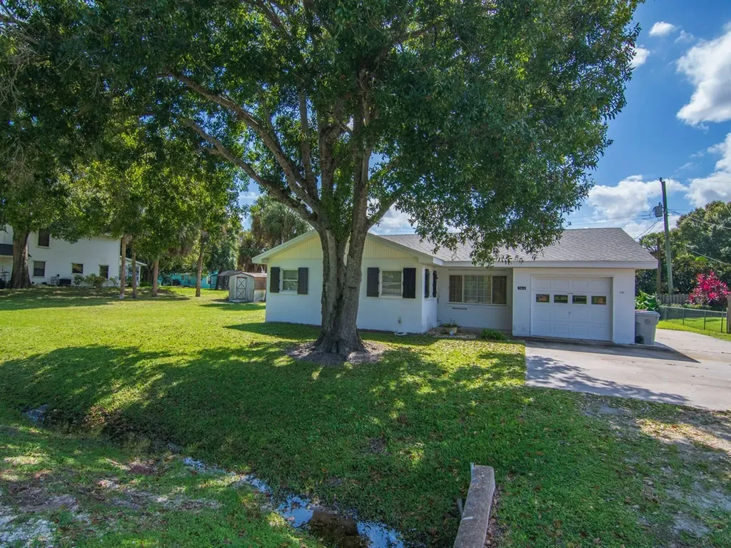 1845 6th Street Vero Beach FL 32962