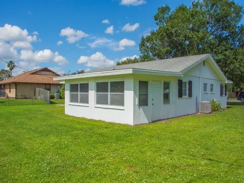 1845 6th Street Vero Beach FL 32962