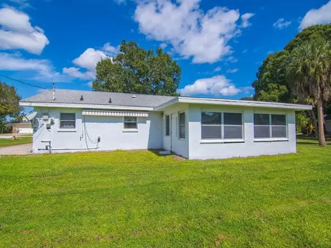 1845 6th Street Vero Beach FL 32962