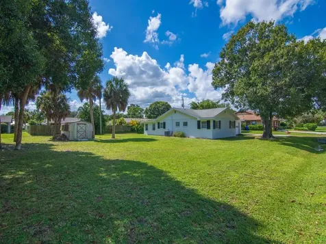 1845 6th Street Vero Beach FL 32962
