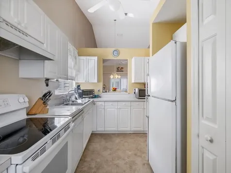 1915 Westminster Circle Vero Beach FL 32966