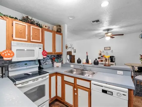 2315 28th Avenue SW Vero Beach FL 32968