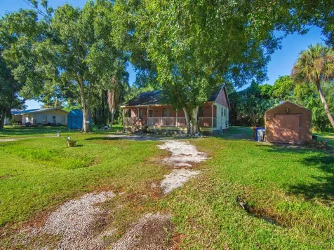 2315 28th Avenue SW Vero Beach FL 32968