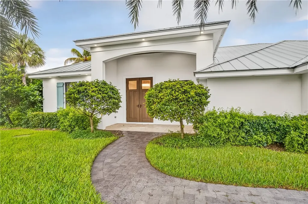2160 Sanford Court Vero Beach FL 32963