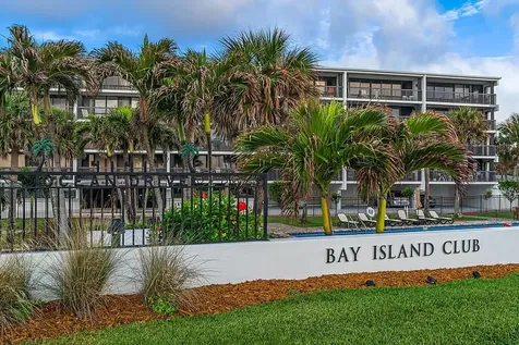 4141 Ocean Drive Vero Beach FL 32963