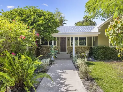 805 27th Avenue Vero Beach FL 32960