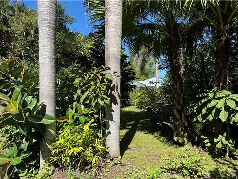 805 27th Avenue Vero Beach FL 32960