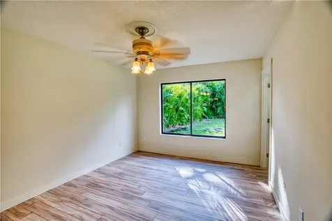 2365 11th Court SW Vero Beach FL 32962
