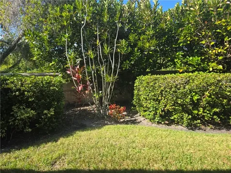1845 Hawthorne Drive Vero Beach FL 32962