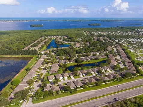 1845 Hawthorne Drive Vero Beach FL 32962