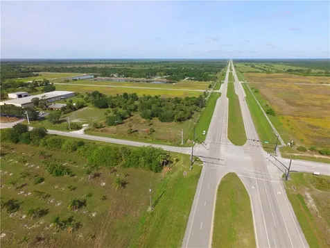 1990 98th Avenue Vero Beach FL 32966