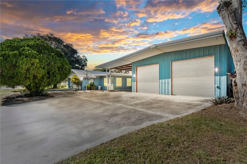 106 20th Avenue Vero Beach FL 32962