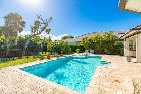 1700 Lake Club Court Vero Beach FL 32963