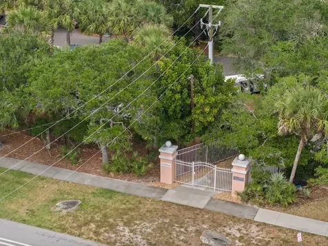 1354 Coral Park Lane Vero Beach FL 32963