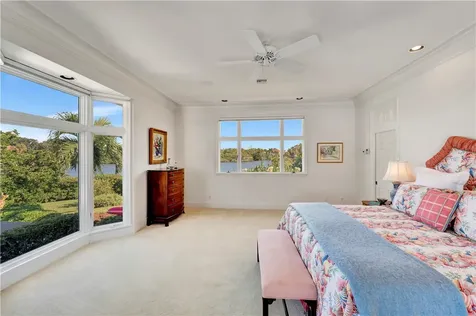 629 Lake Drive Vero Beach FL 32963