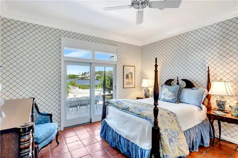 629 Lake Drive Vero Beach FL 32963