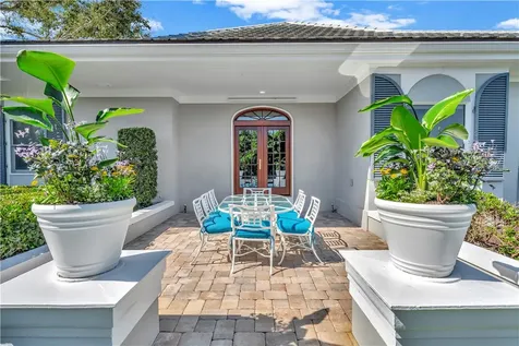 629 Lake Drive Vero Beach FL 32963