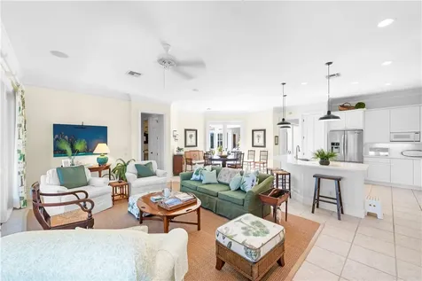 704 Grove Place Vero Beach FL 32963