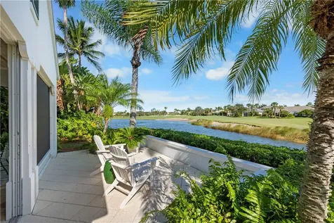 704 Grove Place Vero Beach FL 32963