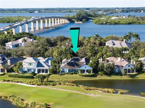 704 Grove Place Vero Beach FL 32963