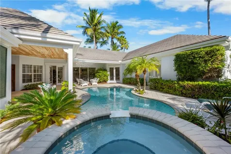 704 Grove Place Vero Beach FL 32963