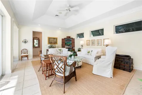 704 Grove Place Vero Beach FL 32963