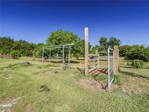 13820 99th Street Fellsmere FL 32948