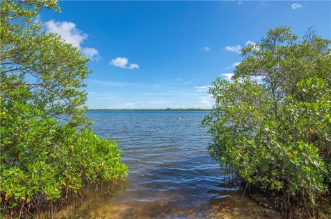 4501 Jolly Roger Manor Vero Beach FL 32967