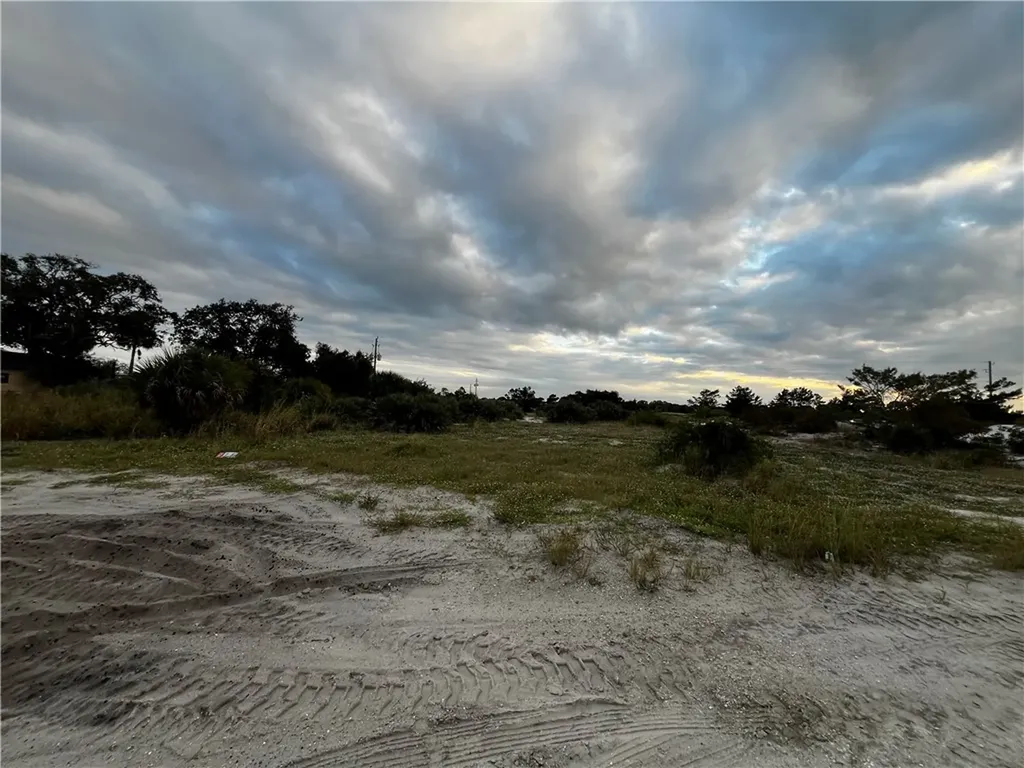 6915 Woodmere Road Sebastian FL 32958