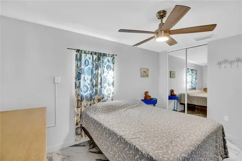 2512 S 13th Street Fort Pierce FL 34982