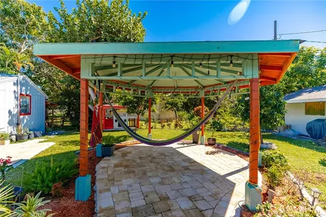 2512 S 13th Street Fort Pierce FL 34982