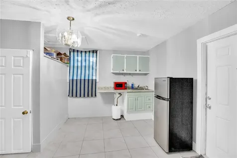 2512 S 13th Street Fort Pierce FL 34982